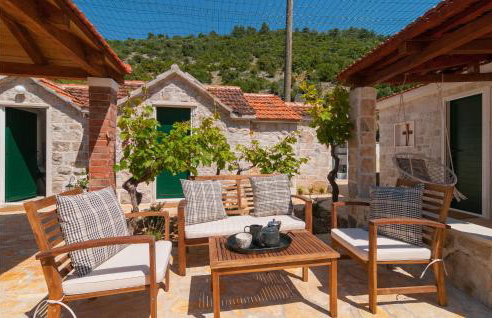 1 Bedroom Stunning Home In Postira - Photo 4