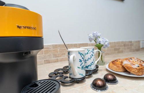 Heron Stays Bath- Boutique Period Group Properties, Parking for 4 Cars, Just 3 Miles to Bath Central, Sleeps 14 - Photo 18