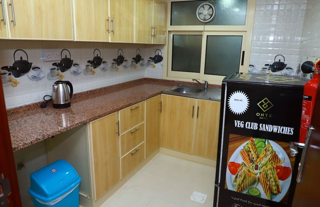 ONYX HOTEL APARTMENTS - Photo 31