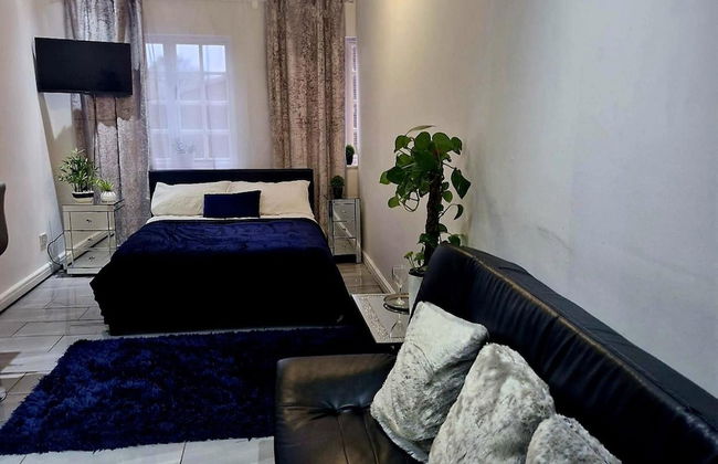 Seaside Escape - Sleeps 4 - Pets Ok - Free Parking - Photo 5