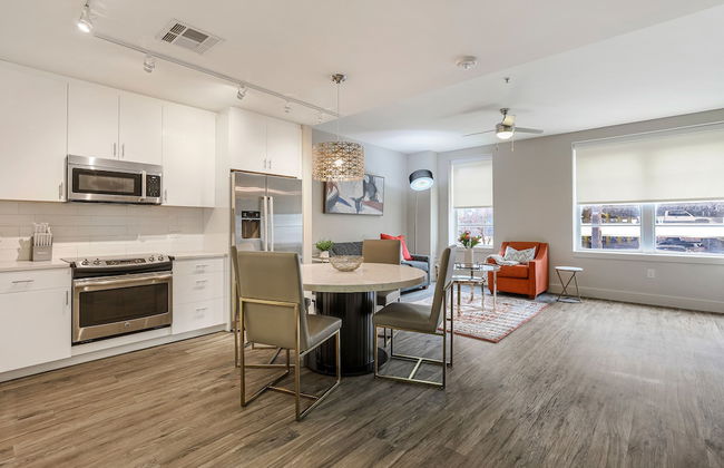 Modern Condos in California Building by Hosteeva - Foto 63