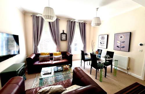 Fabulous 2 bed Historic Ground floor apartment Belper with free car parking next to property - Foto 47