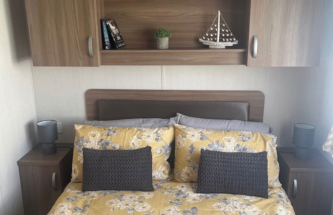 2-bed Cabin, Sleeps 4 in Cayton Bay - Foto 5