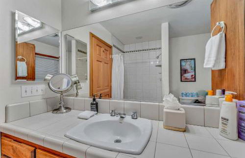 Handcrafted Tahoe Retreat Walk to Beach & Ski - Foto 21