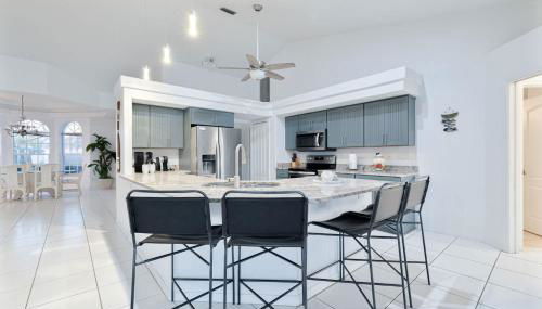 Free HeatedPool on SailboatAccessCanal boat lift - Foto 5