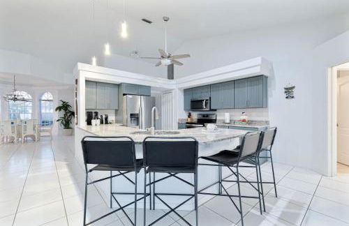 Free HeatedPool on SailboatAccessCanal boat lift - Foto 5