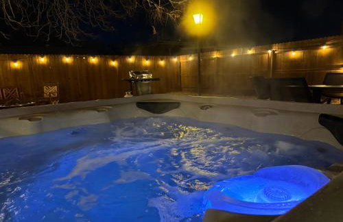 Grandma's Old Town Adobe House! Private Hot Tub-Close to Old Town-Pet Friendly-No Pet Fee! - Foto 7