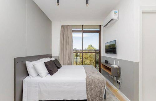 Prédio novo próximo ao parque Barigui com coworking e lavanderia - Foto 22