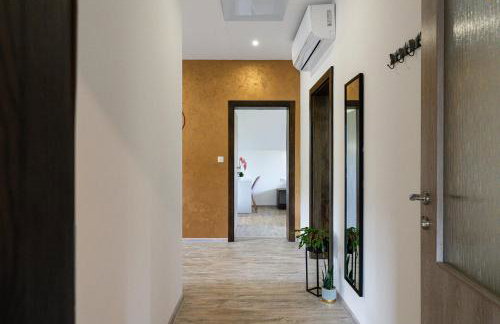 Deluxe Apartment with Jacuzzi - PATAR - Foto 10