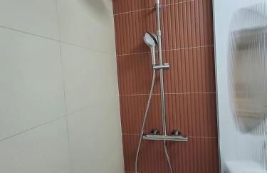 Maison de ville proche A13 et Rouen - Foto 6