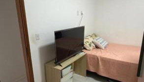 Casa para alugar no período da cop 30 , 3 minutos de onde serão realizados os eventos climáticos, casa ampla com garagem churrasqueira, piscina, terraço arejado, 3 quartos sendo 2 suítes climatizadas, sala com sofá cama e tv por assinatura - Foto 2