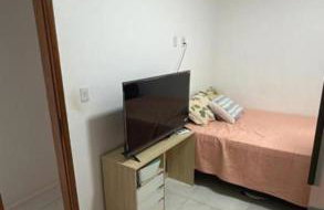 Casa para alugar no período da cop 30 , 3 minutos de onde serão realizados os eventos climáticos, casa ampla com garagem churrasqueira, piscina, terraço arejado, 3 quartos sendo 2 suítes climatizadas, sala com sofá cama e tv por assinatura - Foto 2