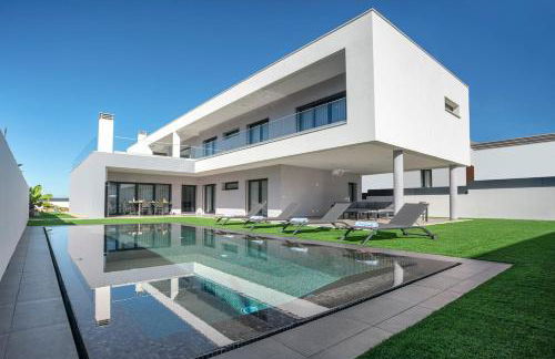 V5 Villa Emma - Luxury 5 bedroom, Pool and Jacuzzi - Foto 1
