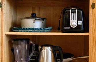 Spacious 4BR House Free Parking w Backyard BBQ - Foto 48