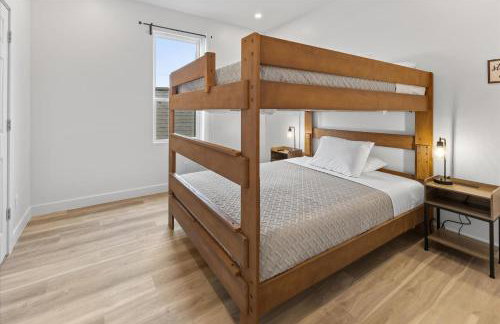 Spacious Downtown Indy Home Perfect for Groups - Photo 58