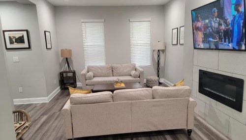 Beautiful 4 Bedroom House Near Downtown Columbus with Garage Parking and Backyard - Foto 5