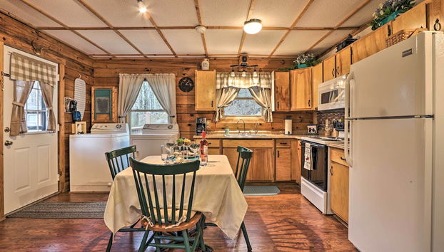 Smoky Mountain 'cozy Cove' Cabin: Deck & Fire Pit - Foto 4, Interior