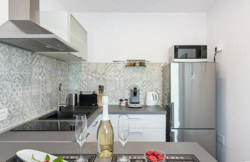 Apartment Mirella 1 "Your sunny sea-view escape with two terraces in the heart of Rabac" - Foto 8