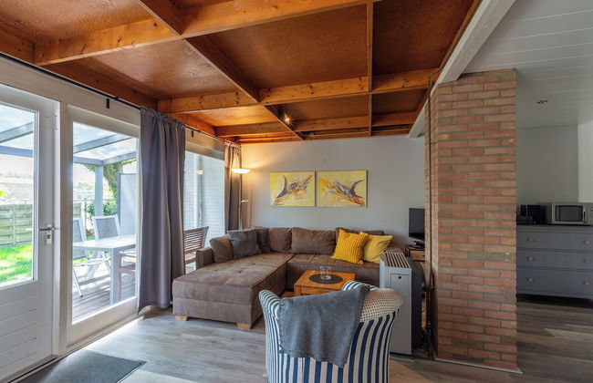 Cozy Holiday Home With Garden - Photo 7