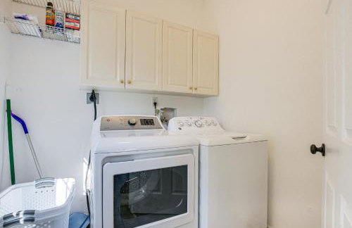 Lake Hartwell Getaway with Private Dock and Fire Pit! - Foto 20