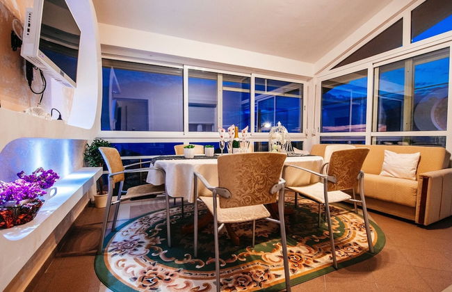 Beautiful Holiday Home in Maslenica Near Beach" - Foto 16