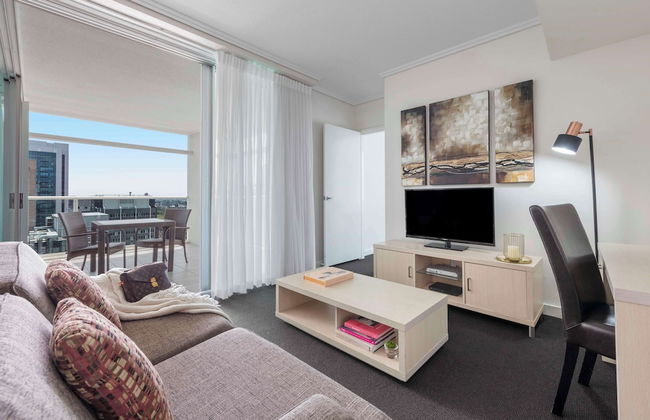 Oaks Brisbane Casino Tower Suites - Photo 35