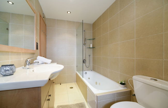 Comfort & Balcony near Beach by FeelHome - Photo 19