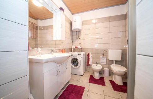 Awesome Home In Lisicic With Wifi - Foto 30