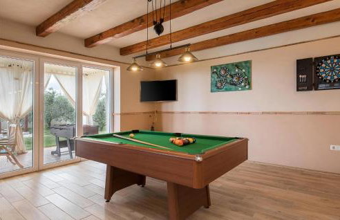 Four-Bedroom Holiday Home With Sea View In Krnica - Foto 38