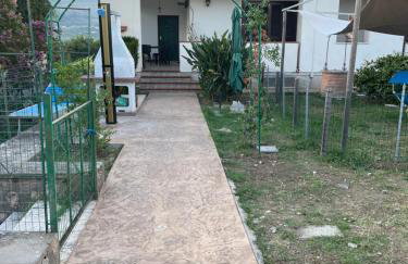 Villa Lidia & Attico degli artisti, free pets , giardino recintato e attrezzato - Foto 11