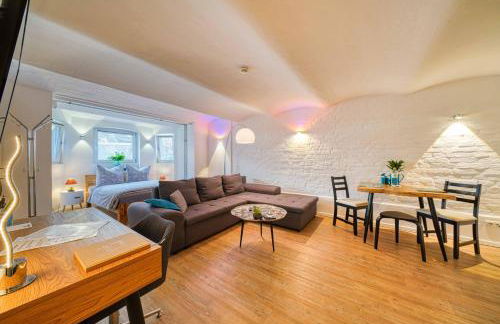 Zuarin Gewölbekeller - direkt am Schlossgarten von Schwerin - Parkplatz auf Anfrage - Aufladestation für Elektro-Autos vorhanden - Foto 1