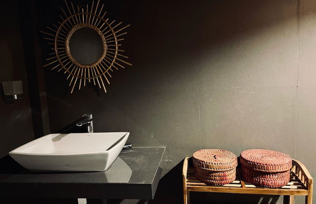 MOMO ELLA - Photo 11