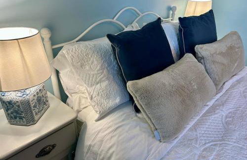 Grand Idyllic Hideaway Home With Hot Tub, Sleeps 8 - Foto 33