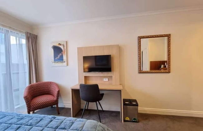 Chic CBD Studio-Aircon-Wifi -Heated Pool - Foto 4