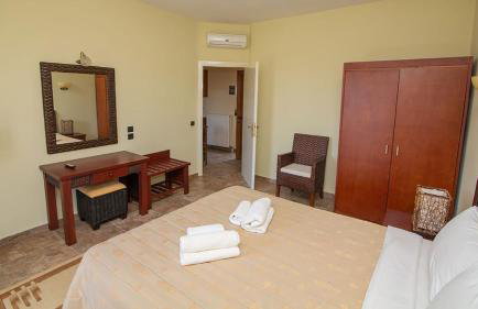 Ξενώνας Μενελαΐς - Menelais Apartments - Photo 31