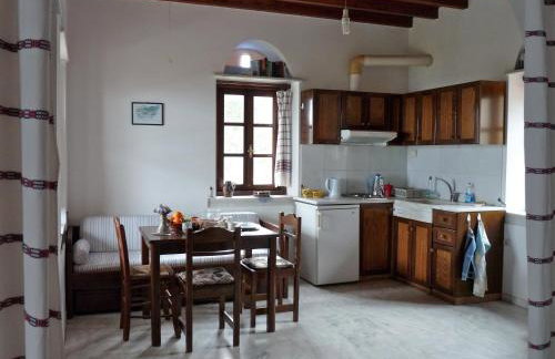 Traditional stone-built cottages Azalas - Foto 13