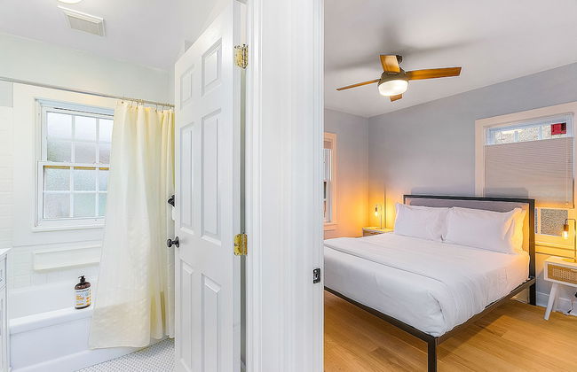 Skyline Blue House in Greenwood - Photo 4