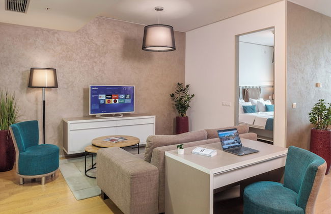 VN3 Terraces Suites by Adrez Living - Photo 44