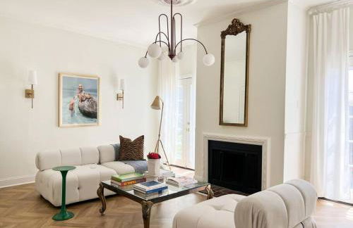 Mr. Nomad: Parisian PopHaus in Uptown - Foto 1