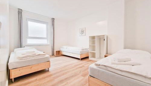 Tolstov Apartments - City Apartment with 3 Rooms - 15 Min Messe DUS & 10 Min Old Town DUS - Foto 4, wardrobe