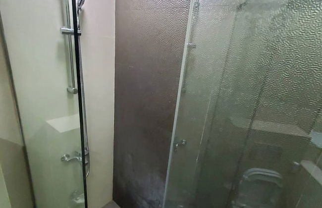 Stylish Family Friendly Studio - Photo 9