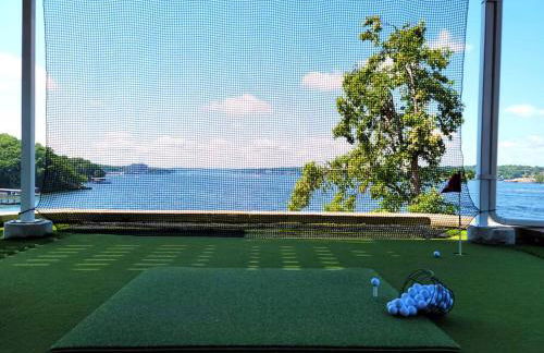 Magazine-Featured Mansion, Golf Green, Casino, etc - Foto 52