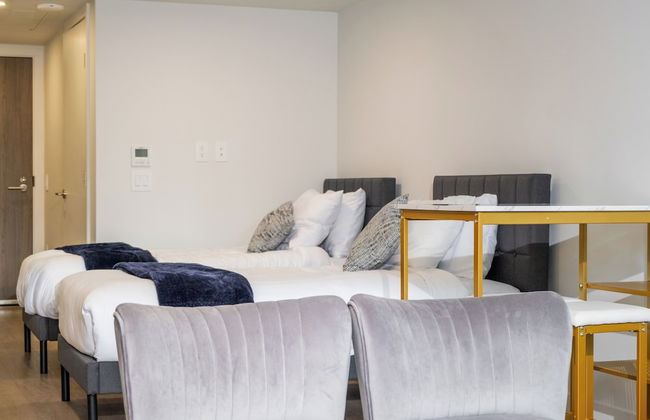 Silverstone Downtown Long-Term stay - Photo 20