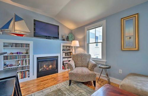 Walk to Commercial St! Captains Quarters Apt - Foto 4