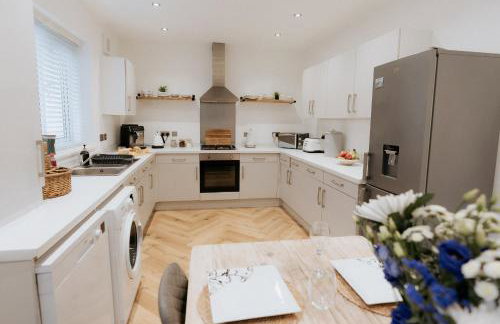 Marine Cottage 2 - With Private Hot Tub - Foto 13