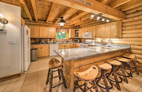 Classy Home w/ Hot Tub: 2 Mi to Lake Access! - Photo 9