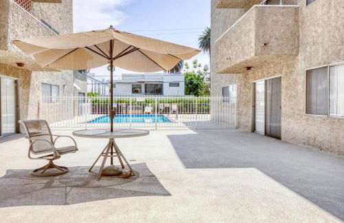 Blueground Melrose pool nr Griffith Park LAX-1399 - Foto 25