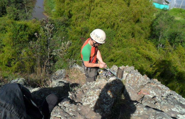 Saut à l'élastique à Suesca - Photo 1