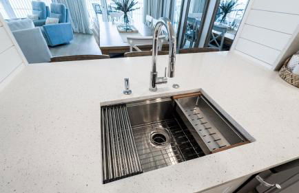 Total Remodel - 3BR-3BA Corner Beachfront - Winter Snowbirds Welcome! - Foto 60