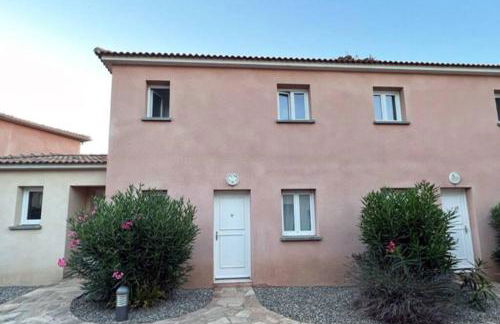 Villa avec terrasse et vue piscine, proche plage - Foto 14